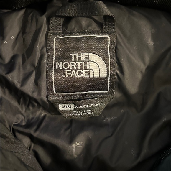 The North Face 600 Recco Black Goose Down Jacket with Fur Hood - Picture 4 of 13